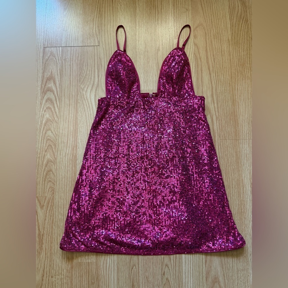 MAJORELLE Elegant Pink Sequin Dress Sz Small - Picture 3 of 6